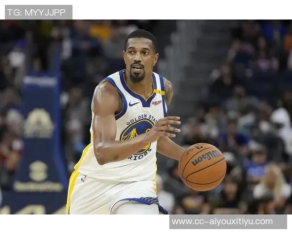 梅尔顿底角踩线投篮得手勇士奋起直追缩小分差至三分